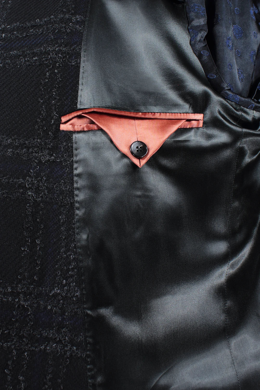 Cappotto doppiopetto in lana mohair nera a quadri taschino