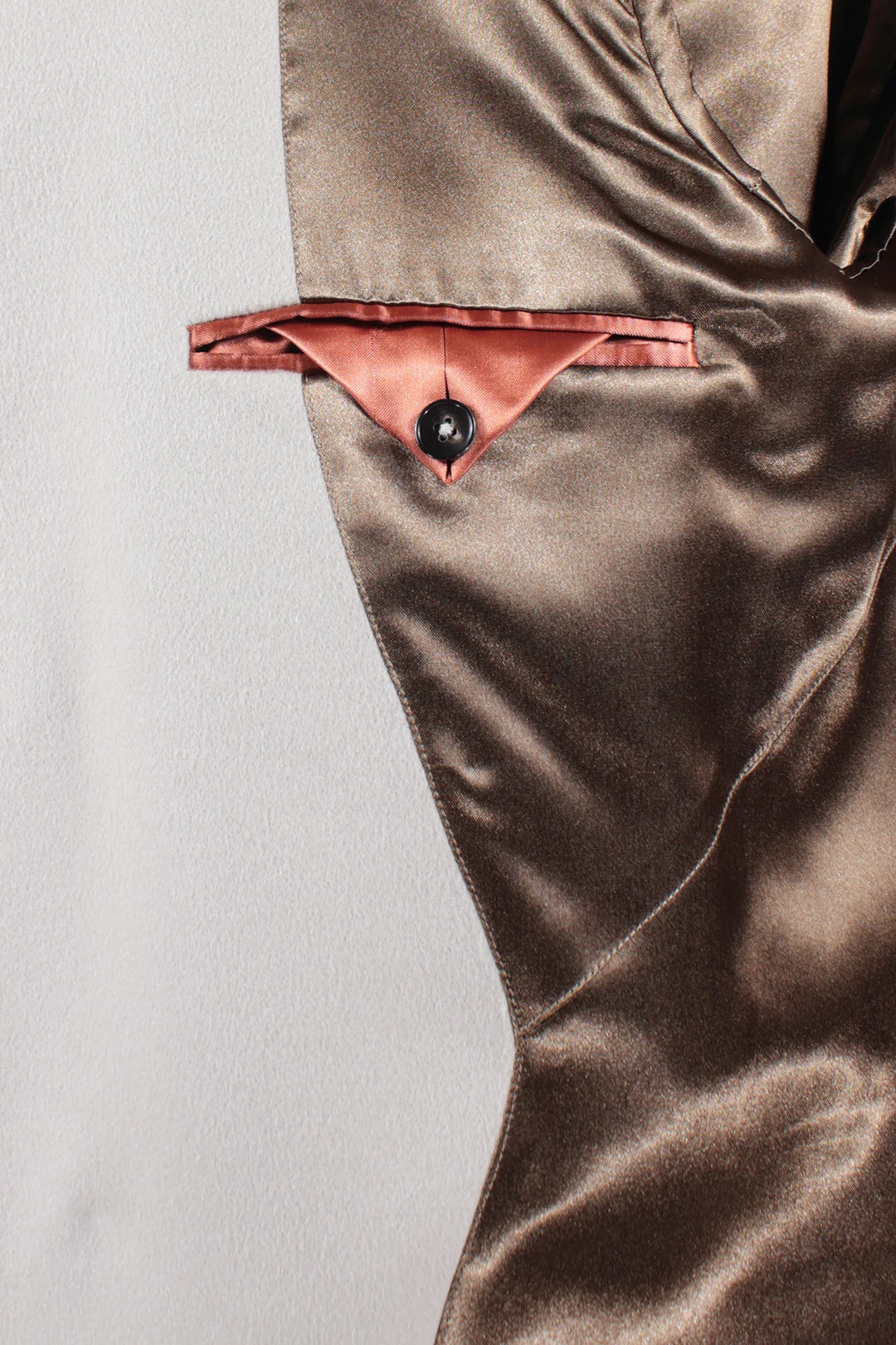 Cappotto doppiopetto in pura lana grigio perla taschino