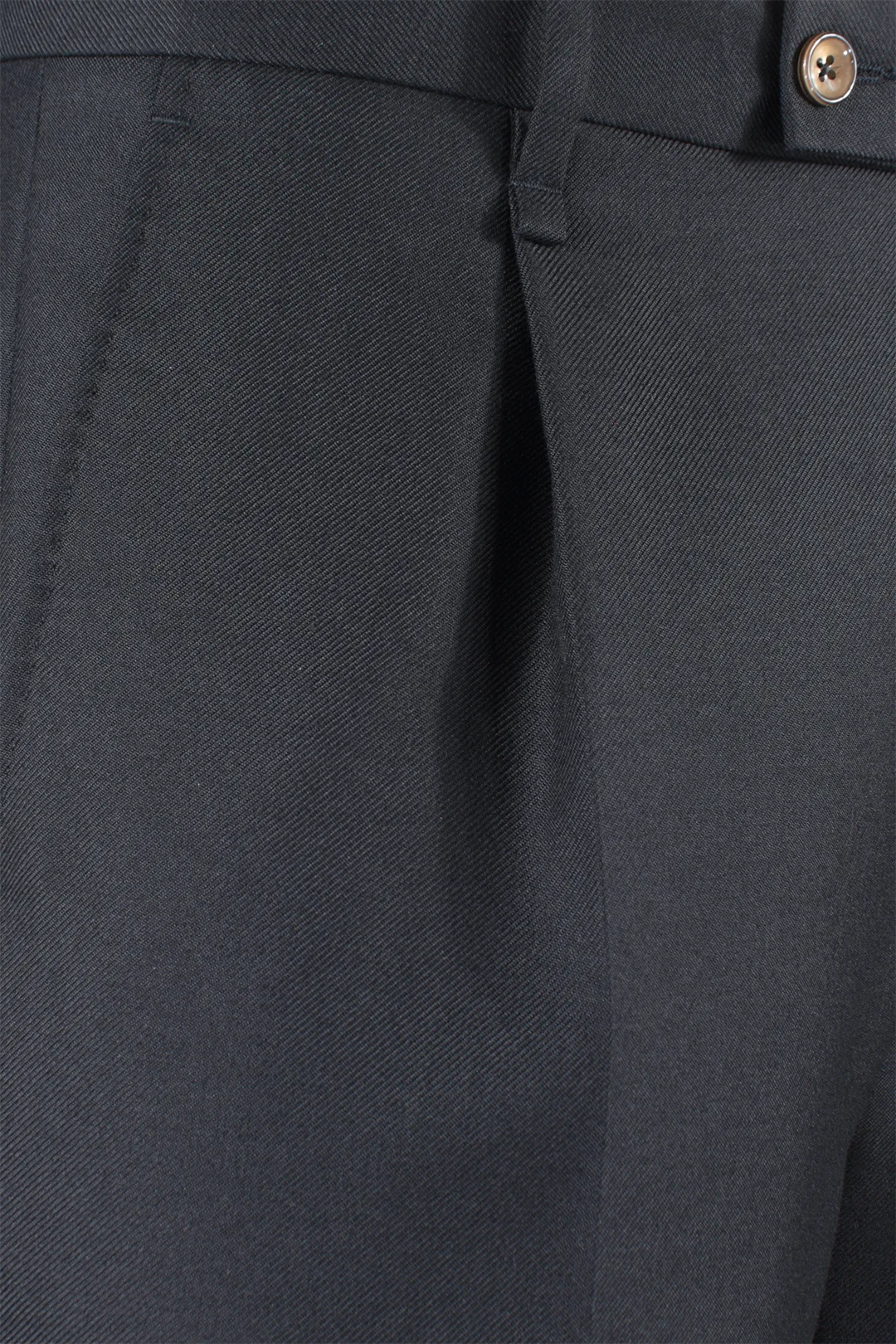 Pantalone loose fit con pince in lana nera pince