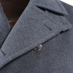Cappotto doppiopetto in pura lana grigio rever