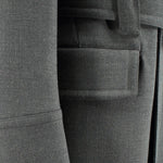 Cappotto doppiopetto con cintura in lana grigia tasca