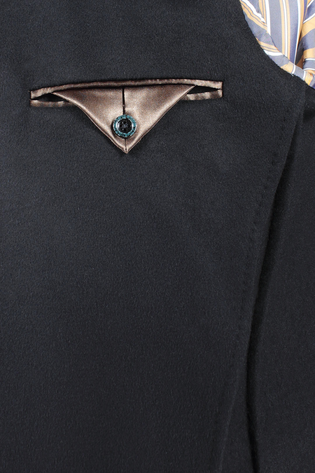 Cappotto in lana nera taschino