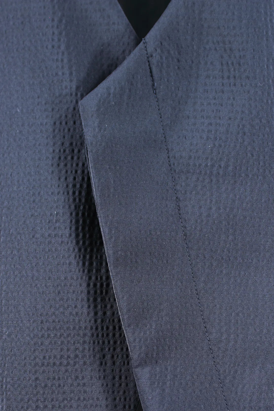 Gilet doppiopetto in lana seersucker blu chiusura