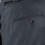 Pantalone con fibbie laterali in lana antracite taschino