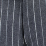 Pantalone con pince in flanella grigia gessata patta