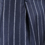 Pantalone con pince in flanella blu gessata pince