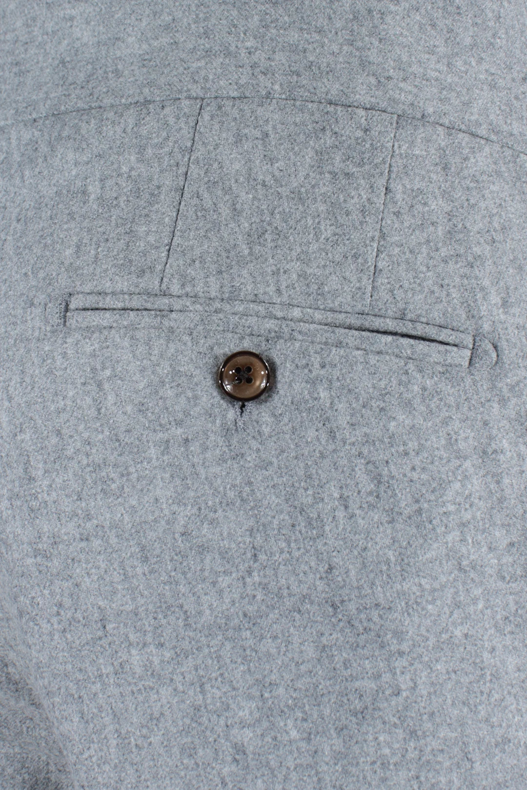 Pantalone con pince in flanella grigio chiaro taschino