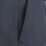 Pantalone con pince in jersey nero tasca