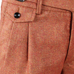 Pantalone con due pinces in lana aragosta cinta