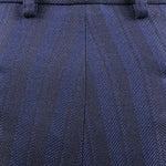 Pantalone con due pinces in lana a righe blu tessuto