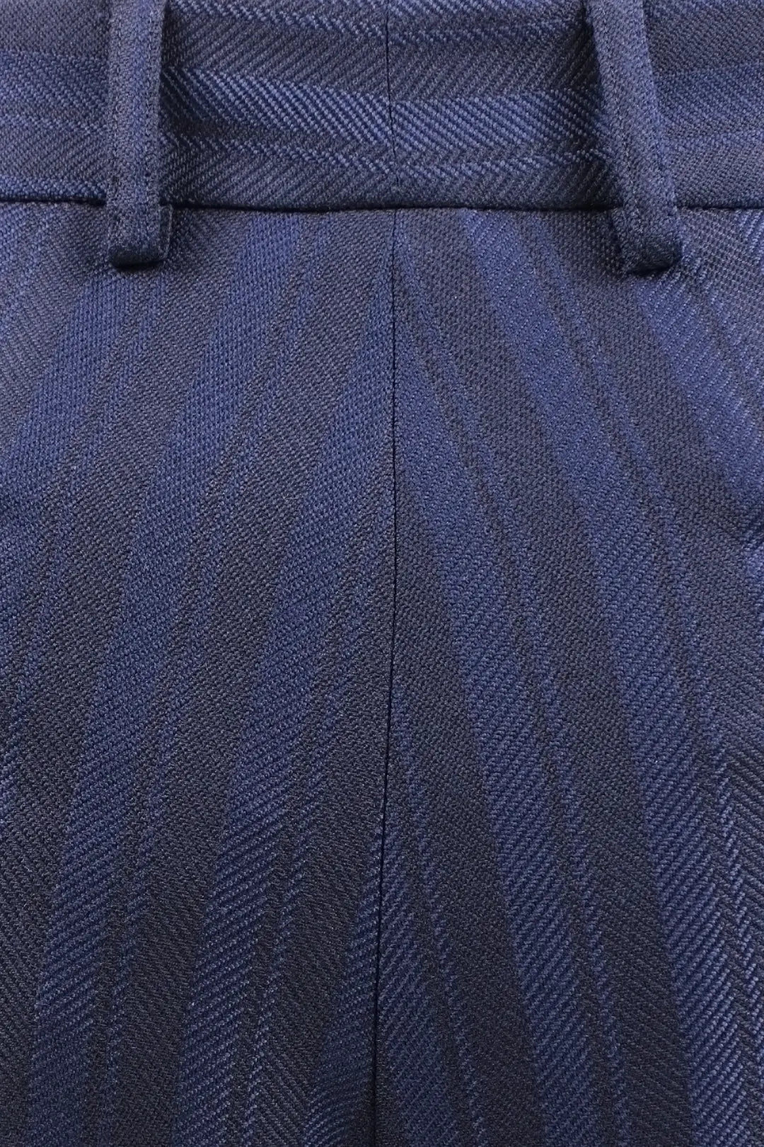 Pantalone con due pinces in lana a righe blu tessuto