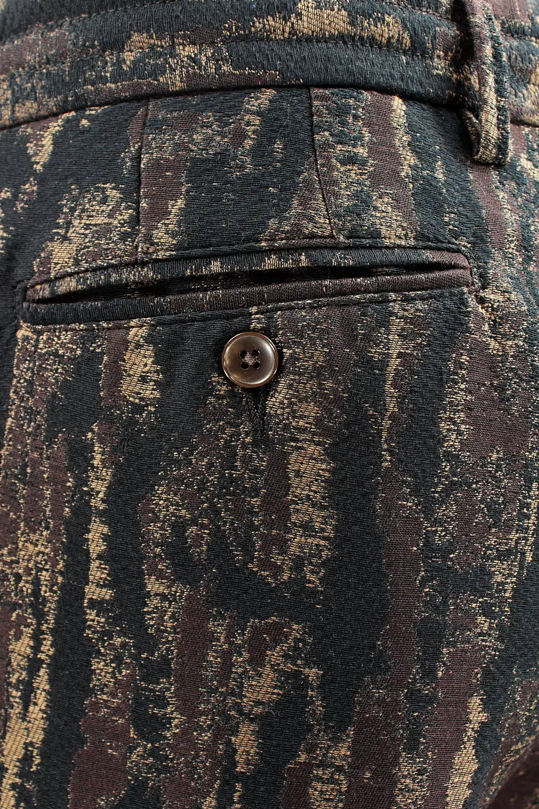 Pantalone con pince e coulisse in lana e cotone camouflage taschino