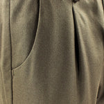 Pantalone con pince e coulisse in lana verde oliva tasca