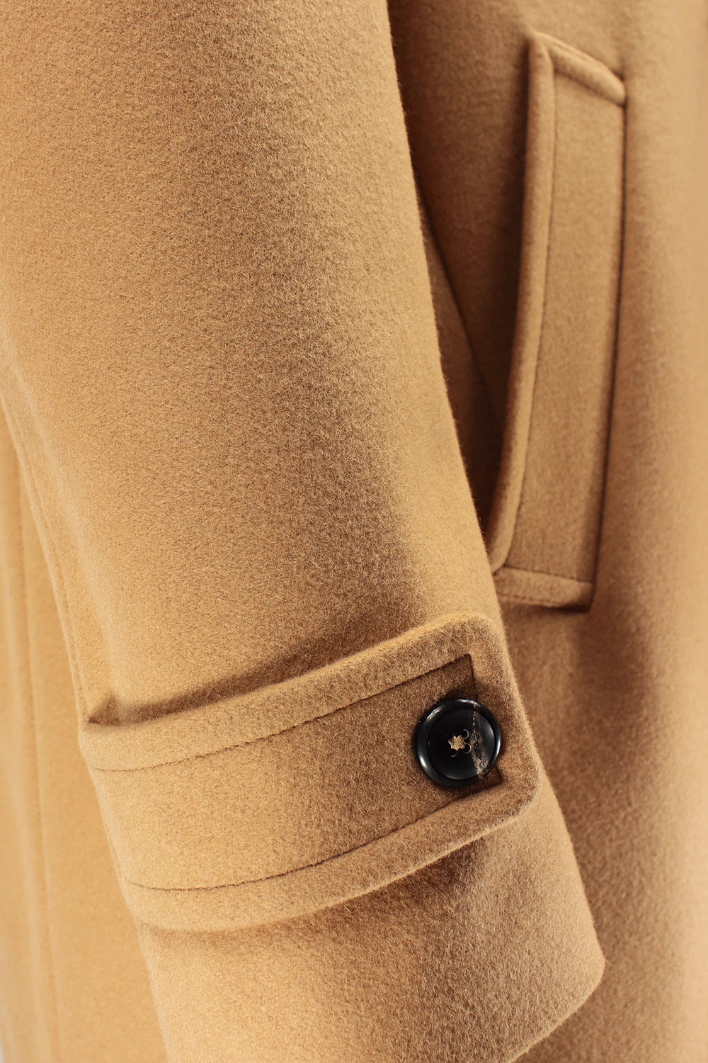 Cappotto trench in lana cammello manica