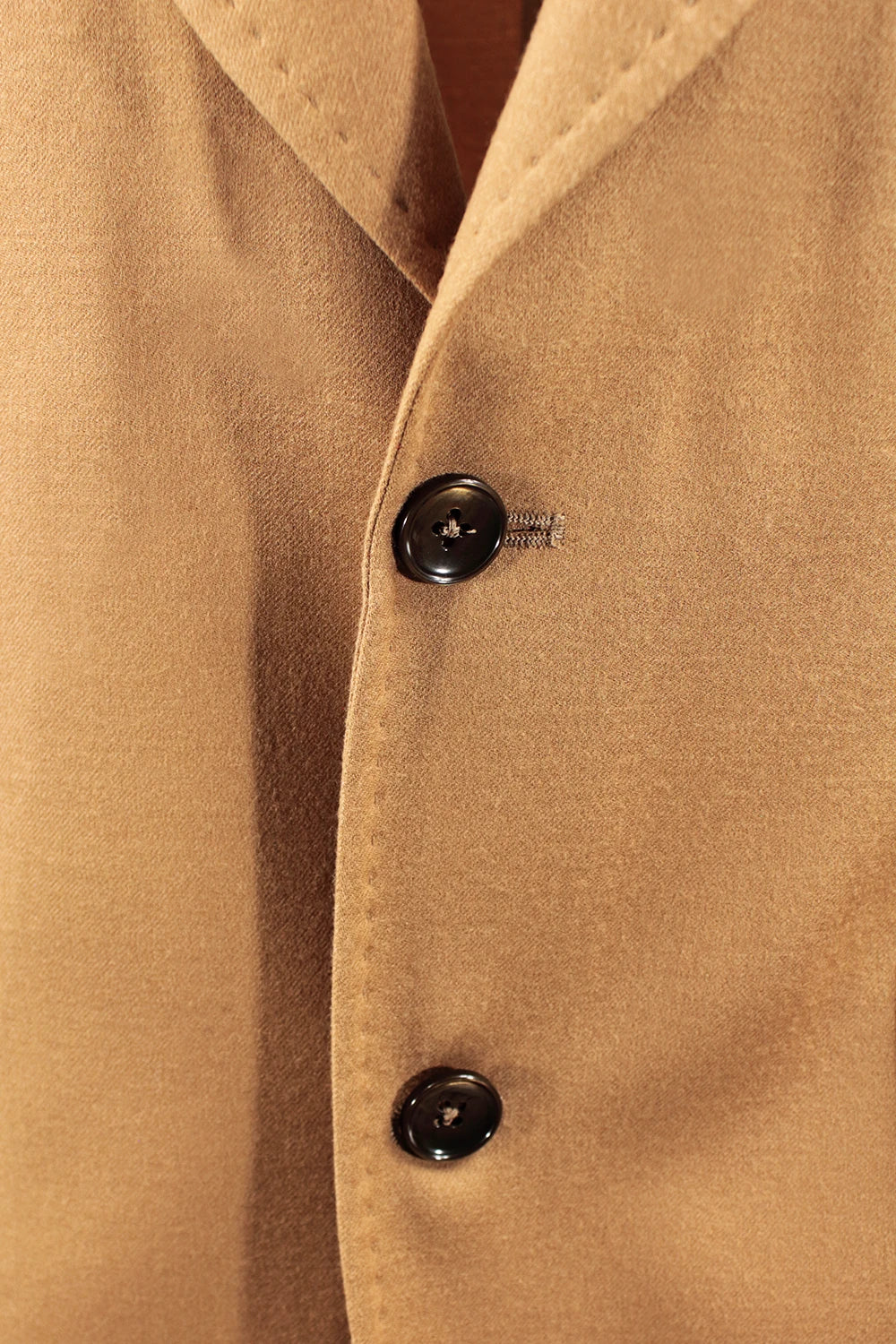 Giacca in lana vergine cammello bottoni